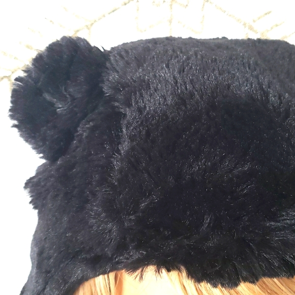 Adorable Super Soft Winter Hat - Picture 5 of 9